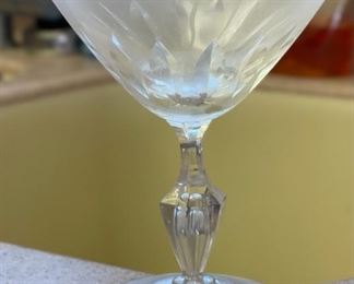 9pc Cut Glass martini Glasses	5 x 4.25in diameter	
