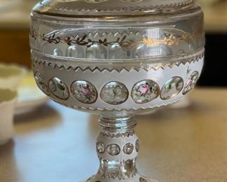 Hand Painted Tiffin Glass Kings Crown Wedding Bowl	11 x 7in diameter	
