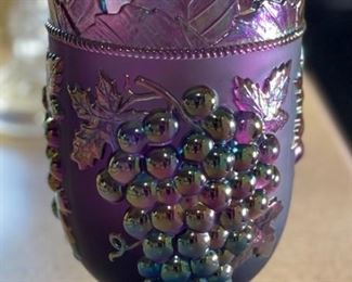 Northwood Carnival Glass Purple Grape & Cable Vase	8x5in diameter	

