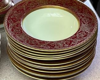 87 pc Royal Worcester Embassy Ruby Fine Bone China RED	87 piece	
