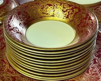 87 pc Royal Worcester Embassy Ruby Fine Bone China RED	87 piece	
