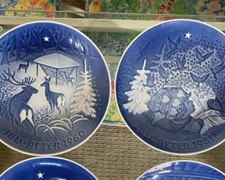 10pc B&G Bing Grondahl Christmas Plates 1980s	7.25in Diameter	
