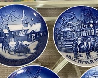 10pc B&G Bing Grondahl Christmas Plates 1990s #2	7.25in Diameter	
