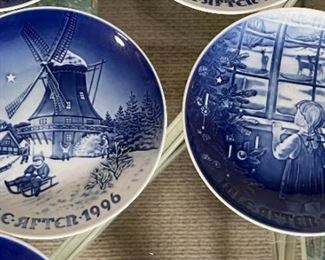 10pc B&G Bing Grondahl Christmas Plates 1990s #2	7.25in Diameter	
