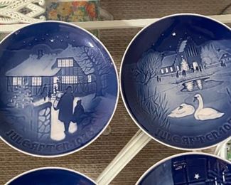 9pc B&G Bing Grondahl Christmas Plates 1970s	7.25in Diameter	
