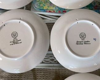 9pc B&G Bing Grondahl Christmas Plates 1970s	7.25in Diameter	

