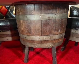 6pc 1970s Kentucky Bourbon Barrel Chairs & Game Table Oak Keg Furniture	Table: 28in x 48in diameter	
