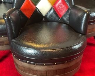 6pc 1970s Kentucky Bourbon Barrel Chairs & Game Table Oak Keg Furniture	Table: 28in x 48in diameter	
