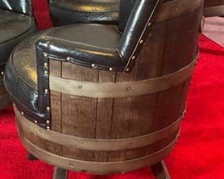 6pc 1970s Kentucky Bourbon Barrel Chairs & Game Table Oak Keg Furniture	Table: 28in x 48in diameter	
