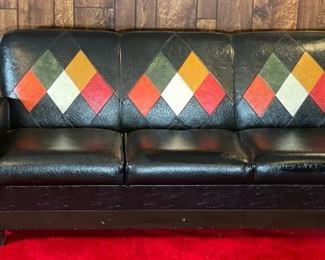 1970s Kentucky Bourbon Barrel Sofa Couch	31 x 80 x 33in	HxWxD
