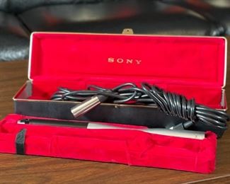 Sony F91 Dynamic Mic Vintage Microphone F-91	Case: 3x13.5x3.5in	
