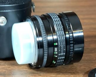 Sigma Fisheye 16mm f/2.8 Lens Nikon Mount	Case: 4x3.25in diameter	
