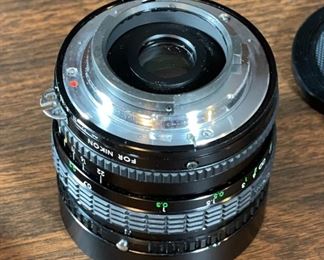 Sigma Fisheye 16mm f/2.8 Lens Nikon Mount	Case: 4x3.25in diameter	
