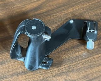 Rollei Hand Grip for Rolleiflex SL66, SL66E, SL66SE #2	4.5x9.5x3.5in	HxWxD
