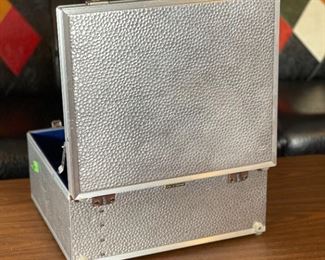 Rollei Aluminum Camera Case Germany	7.5x15x13in	HxWxD
