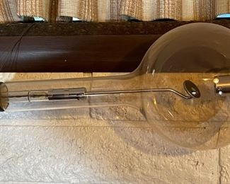 Antique X-Ray Tube Coolidge Tube #5	8 x 20 x 6in	HxWxD
