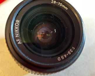Nikon AF Nikkor 28-70mm 3.5-4.5 Lens		
