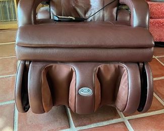 Human Touch HT-7450 Zero Gravity Massage Chair Recliner Chocolate	45 x 28 x 43in	HxWxD
