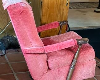 Vintage Rocking Chair	37 x 31 x 32in	HxWxD
