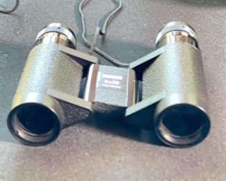 Vintage Zeiss 8x20 Binoculars Compact Folding		
