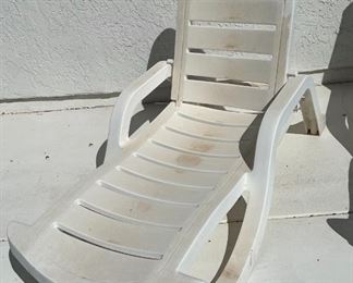 Vintage Resin Chaise Lounge Patio Chairs	38 x 30 x 65in	HxWxD
