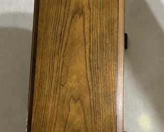 Vintage Baker Furniture Petite Drop Leaf Gate Leg Table	Closed: 24 x 24 x 9.5in<BR> Open 24 x 24 x 24in	HxWxD
