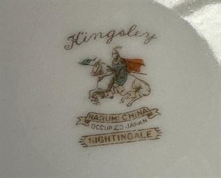 Kingsley Nightingale Narumi China Set dinnerware	85 pieces	
