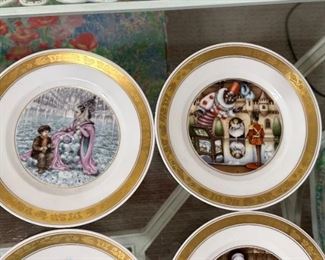 12pc Vintage Royal Copenhagen Hans Christian Andersen Collector Plates	7.5in	
