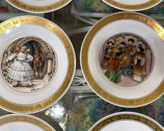 12pc Vintage Royal Copenhagen Hans Christian Andersen Collector Plates	7.5in	
