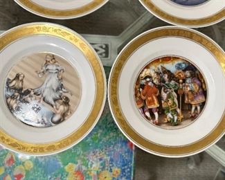 12pc Vintage Royal Copenhagen Hans Christian Andersen Collector Plates	7.5in	
