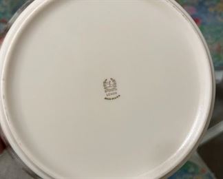Lenox Lido Serving  Bowl	5in H x 10.5in Diameter	
