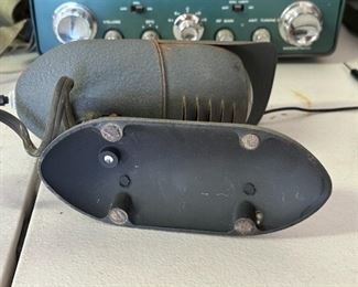 Bausch & Lomb Bullet Light Industrial Eye Lamp	7x4x9in	HxWxD
