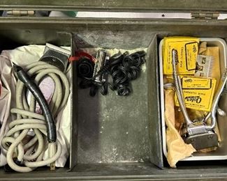 WW2 US Army M-1944 Barbers Kit		
