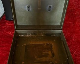 WWII US Military Medical Trunk Footlocker		
