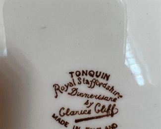 Royal Staffordshire Clarice Cliff Tonquin Brown  Footed Platter	11.5 x 9.5	
