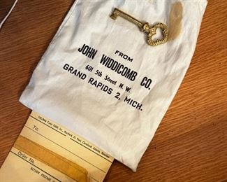 Vintage John Widdicomb lighted china cabinet	81.75in x 70in. X 18.75in	HxWxD
