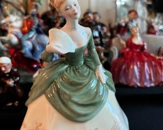 Royal Doulton Pretty Ladies "Soiree" Bone China Figurine HN 2312 England-Retired	7.5in x 5in x 5in.	HxWxD
