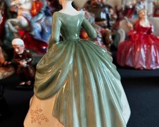 Royal Doulton Pretty Ladies "Soiree" Bone China Figurine HN 2312 England-Retired	7.5in x 5in x 5in.	HxWxD
