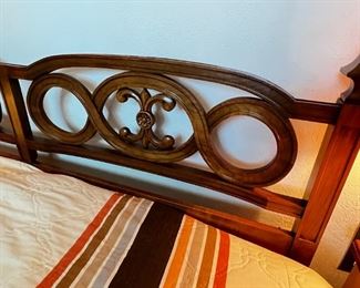 Mid century John Widdicomb king size bed	dimensions: 66.5 x 80. length of bed, 82 inches	
