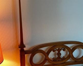 Mid century John Widdicomb king size bed	dimensions: 66.5 x 80. length of bed, 82 inches	
