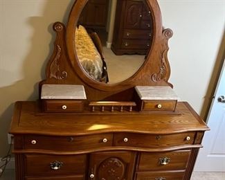 Dresser Vaughan Furniture