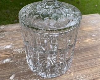 Crystal canister with lid