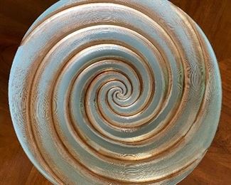 Decorative glass bowl