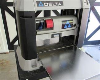 DELTA 13" two speed finishing planer