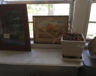 Front porch area (enclosed) - miscellaneous 