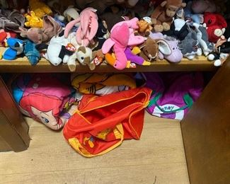 Little Mermaid, Garfield sleeping bags, Barney bag