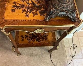 French style table