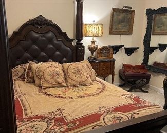 Gorgeous 4 poster bed