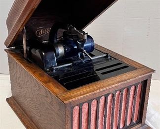 EDISON AMBEROLA OAK CASED PHONOGRAPH - GOOD WORKING ORDER 