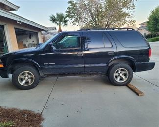 2004 Chev blazer milage 175k + if you are interested in this car before the sale starts please call as.
